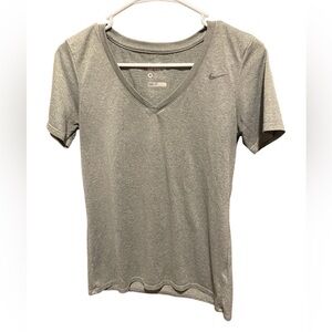 NWOT Nike dry fit women’s v-neck tee.